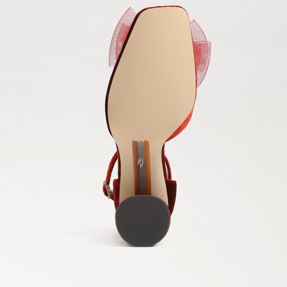 Beautiful Deep Cherry Velvet Shoes - Picture 2 of 3